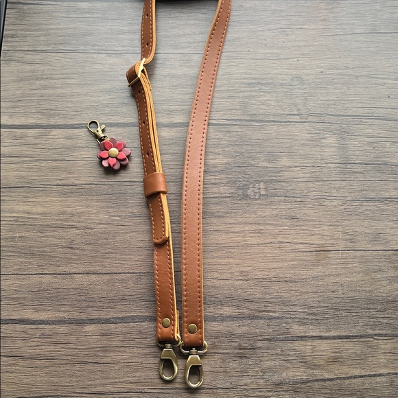 Portland Leather Goods Honey Crossbody Strap with Charm! - Picture 4 of 10